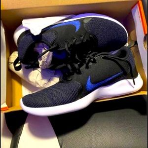 Nike Flex Experience 7.5/9.5